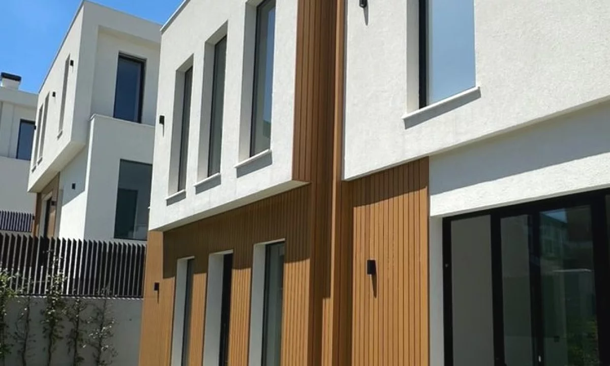 Shtepi ne shitje Apartament ne Tirane, 3+1, Mobilimi Bosh, pa mobiluar, Pagesa 750,000  Euro.