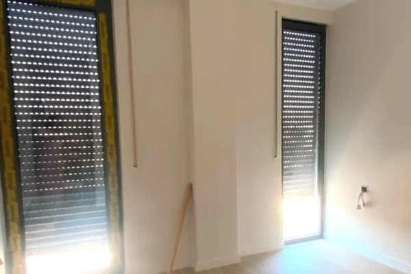 Shtepi ne shitje 2+1 ne Tirane - 100 Euro
