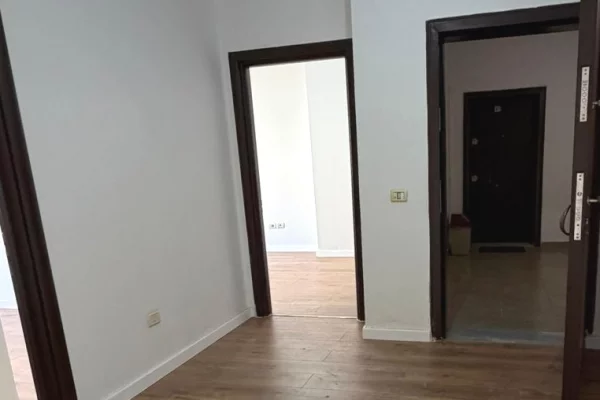 Shtepi ne shitje 2+1 ne Tirane - 140,000 Euro