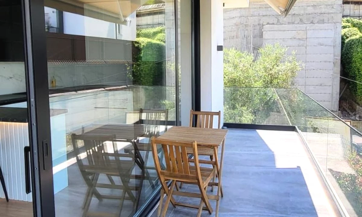 House for Rent Luxury villas in Tirana, 5+1, Furniture Furnished, Payment 3,000  Euro.