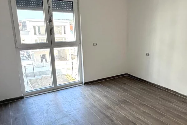 Shtepi ne shitje 2+1 ne Tirane - 265,450 Euro