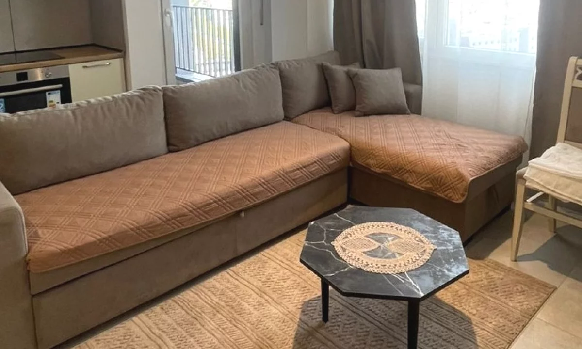 Shtepi me qera Apartament ne Tirane, 1+1, Mobilimi E mobiluar, Pagesa 50,000  Leke.