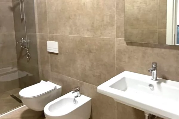 Shtepi me qera Apartament ne Tirane, 2+1, Mobilimi E mobiluar, Pagesa 750  Euro.