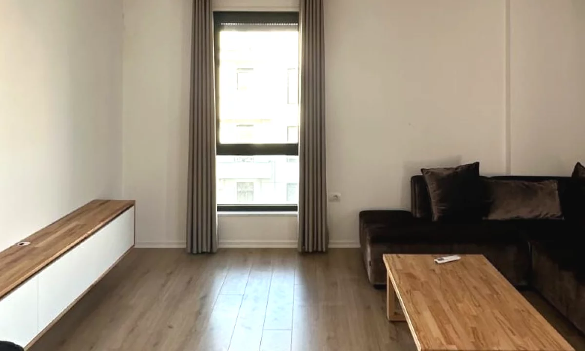 House for Rent Apartment in Tirana, 3+1, Furniture Furnished, Payment 1,000  Euro.