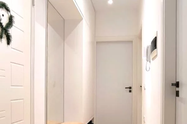 Shtepi me qera Apartament ne Tirane, 1+1, Mobilimi E mobiluar, Pagesa 50,000  Leke.