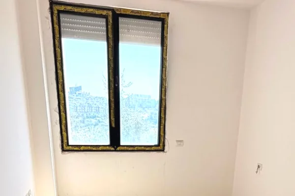 House for Sale Luxury villas in Tirana, 3+1, Furniture In Part, Payment 400,000  Euro.