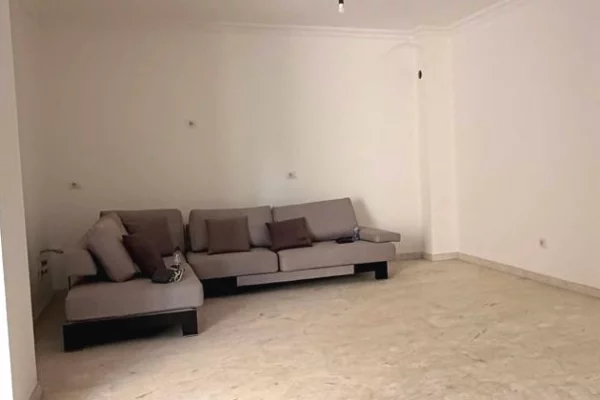 House for Sale Luxury villas in Tirana, 3+1, Furniture In Part, Payment 400,000  Euro.