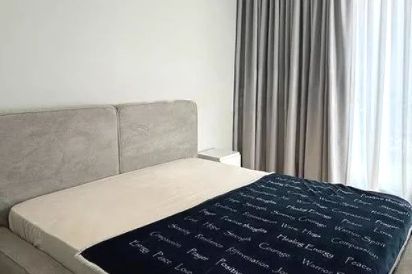 Shtepi me qera Apartament ne Tirane, 3+1, Mobilimi E mobiluar, Pagesa 1,800  Euro.