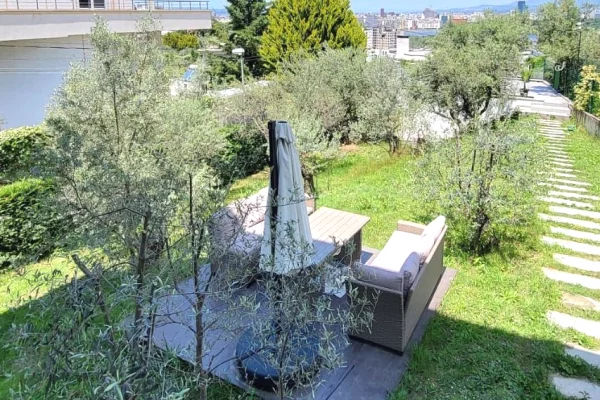 House for Rent Apartment in Tirana, 5+1, Furniture Furnished, Payment 3,000  Euro.