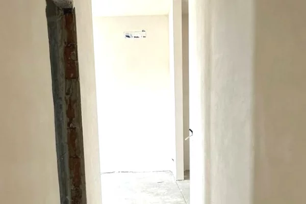 House for Sale Apartment in Tirana, 3+1, Furniture Emty, Payment 600,000  Euro.