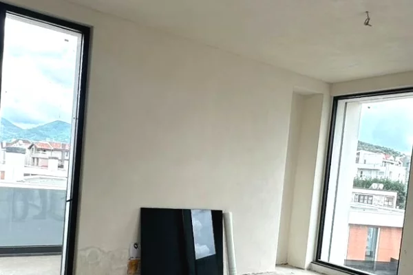 House for Sale Apartment in Tirana, 3+1, Furniture Emty, Payment 600,000  Euro.