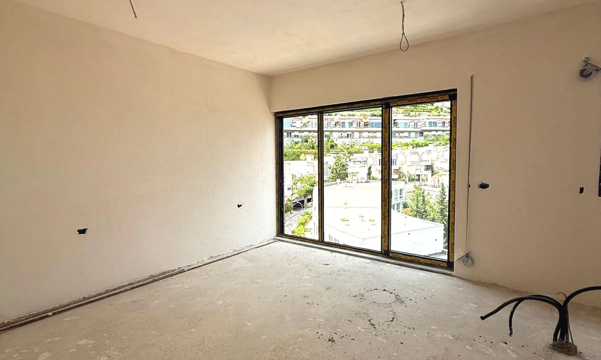 Shtepi ne shitje Apartament ne Tirane, 2+1, Mobilimi Bosh, pa mobiluar, Pagesa 365,650  Euro.