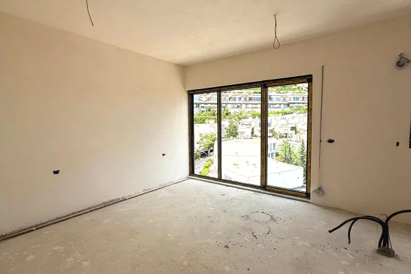 🏡 SHITET TRIPLEX – KODRA E DIELLIT 2