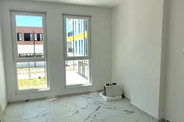 Business Property for Rent 3+1 in Tirana - 400 Euro