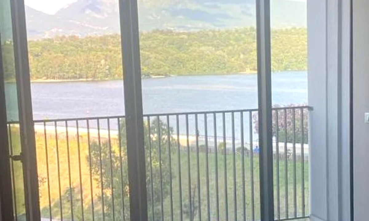 🏢 JEPET AMBIENT ZYRE ME QIRA – LAKE VIEW RESIDENCE ✨