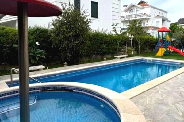 House for Rent Luxury villas in Tirana, 5+1, Furniture Furnished, Payment 100  Euro.