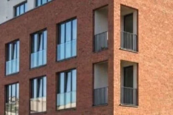 Shtepi ne shitje Apartament ne Tirane, 3+1, Mobilimi Bosh, pa mobiluar, Pagesa 129,850  Euro.