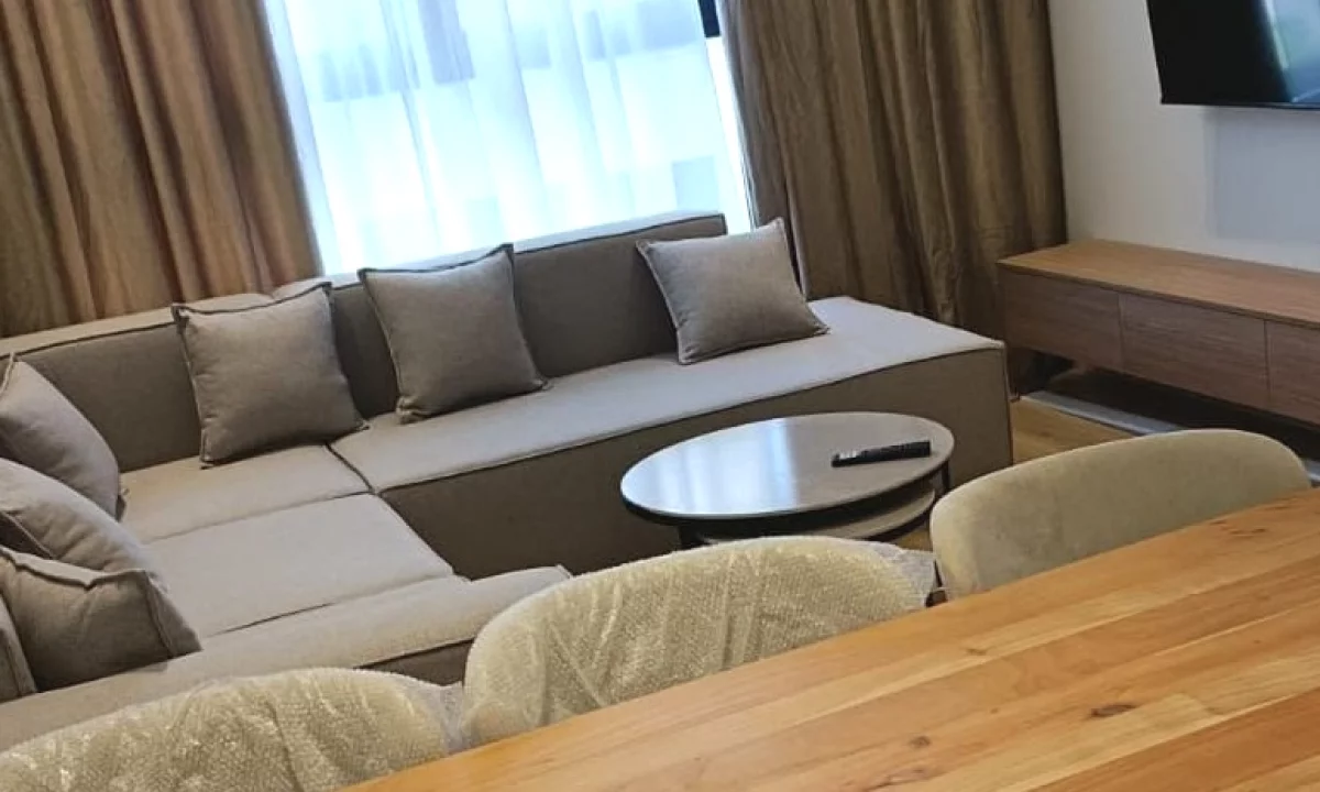 House for Rent Apartment in Tirana, 2+1, Furniture Furnished, Payment 80,000  Leke.