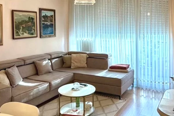 House for Rent Apartment in Tirana, 1+1, Furniture Furnished, Payment 60,000  Leke.