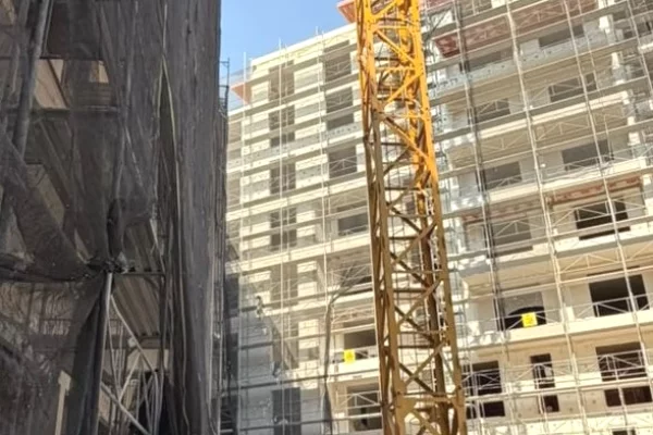 Casa in vendita Appartamento a Tirana, 1+1, Ambiente Vuoto, Pagamento 78,400  Euro.