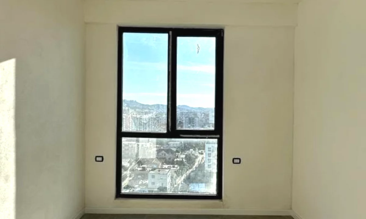 Casa in vendita Appartamento a Tirana, 2+1, Ambiente Vuoto, Pagamento 195,000  Euro.