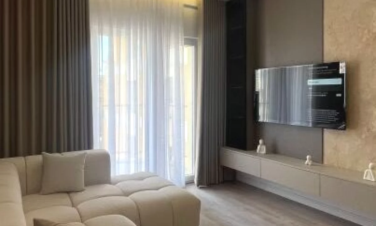 Shtepi me qera Apartament ne Tirane, 2+1, Mobilimi E mobiluar, Pagesa 90,000  Leke.