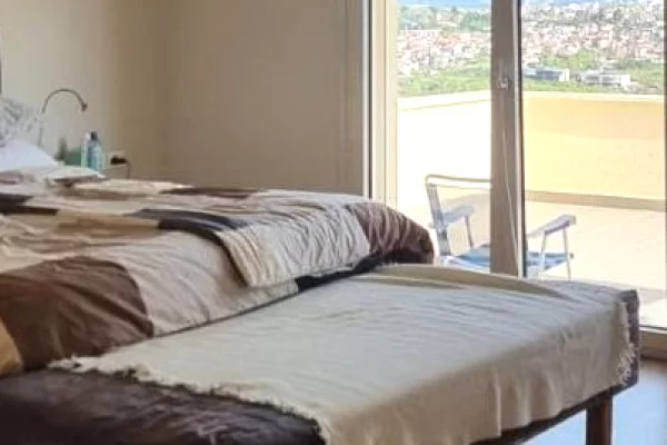 Shtepi me qera Vila Luksoze ne Tirane, 5+1, Mobilimi E mobiluar, Pagesa 4,000  Euro.