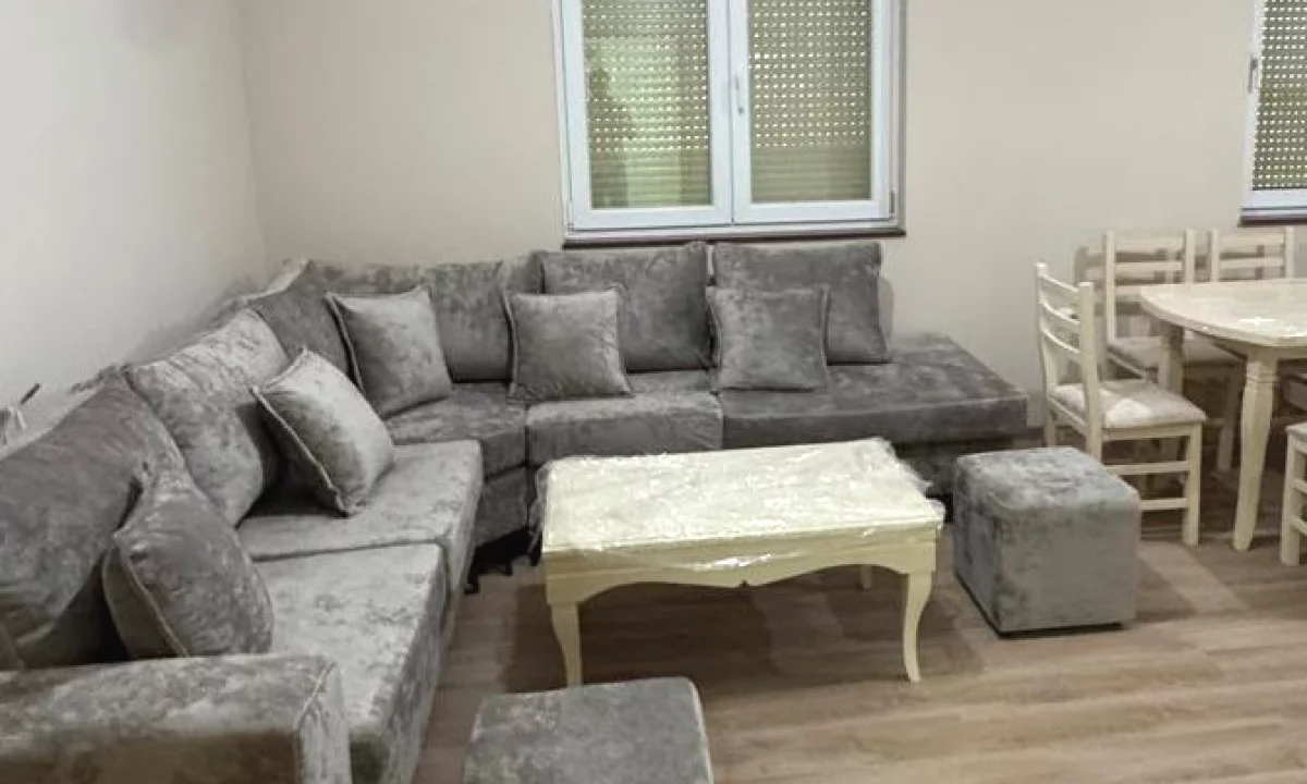 Shtepi me qera Apartament ne Tirane, 2+1, Mobilimi E mobiluar, Pagesa 60,000  Leke.