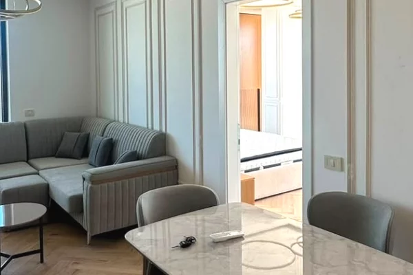 Shtepi me qera Apartament ne Tirane, 2+1, Mobilimi E mobiluar, Pagesa 1,100  Euro.
