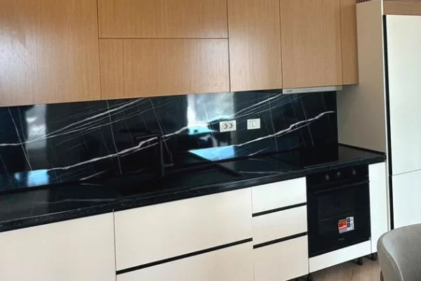 Shtepi me qera Apartament ne Tirane, 2+1, Mobilimi E mobiluar, Pagesa 1,100  Euro.