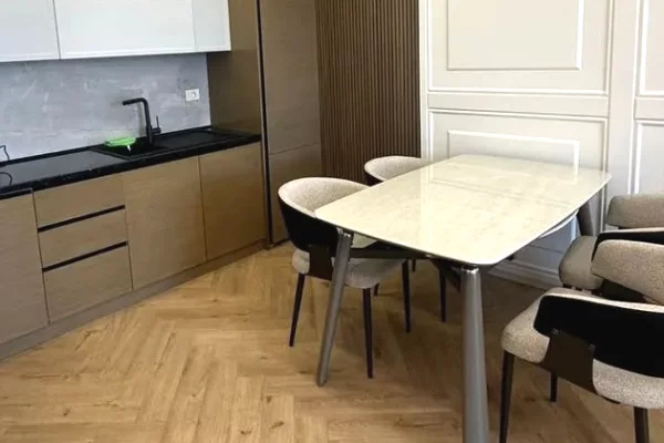 Shtepi me qera 1+1 ne Tirane - 759 Euro