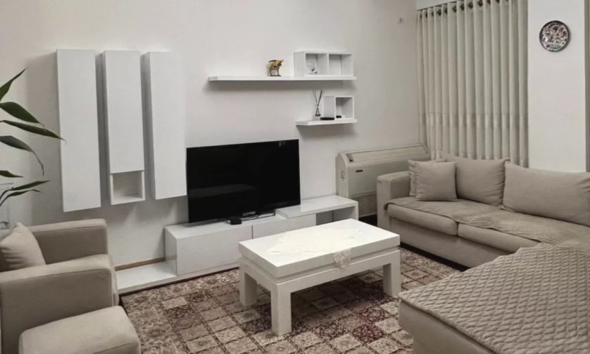 Shtepi me qera Apartament ne Tirane, 2+1, Mobilimi E mobiluar, Pagesa 85,000  Leke.
