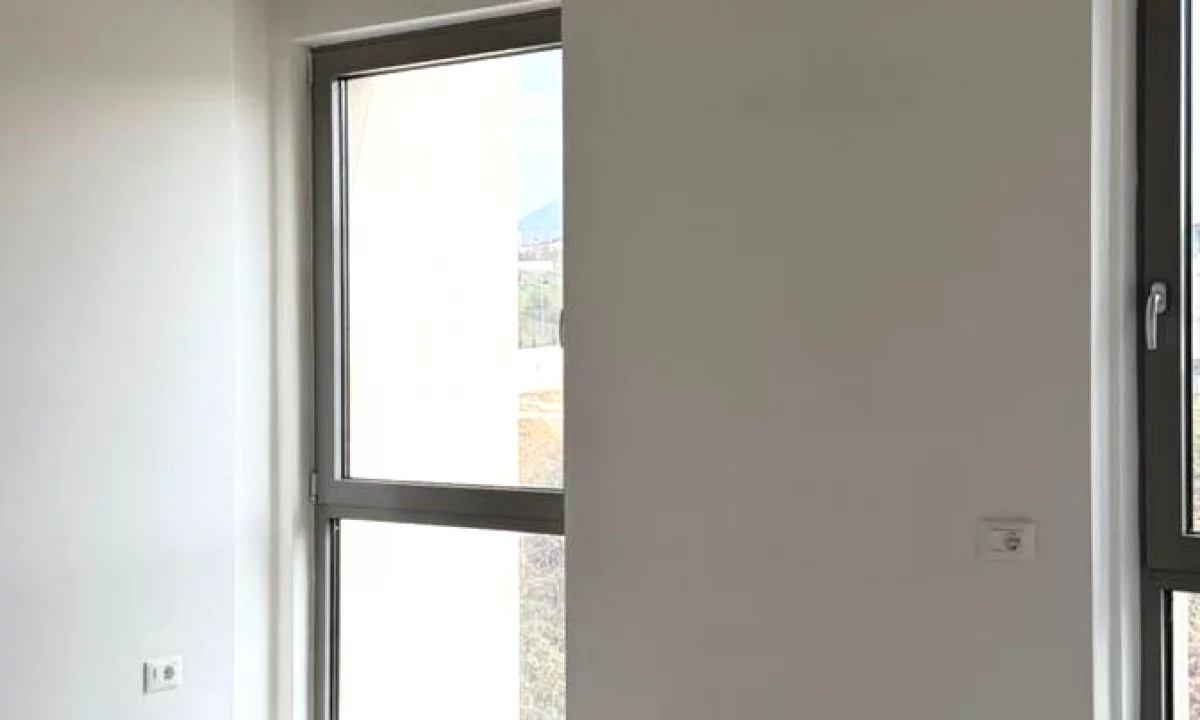 Shtepi ne shitje Apartament ne Tirane, 2+1, Mobilimi Bosh, pa mobiluar, Pagesa 39,700,000  Leke.