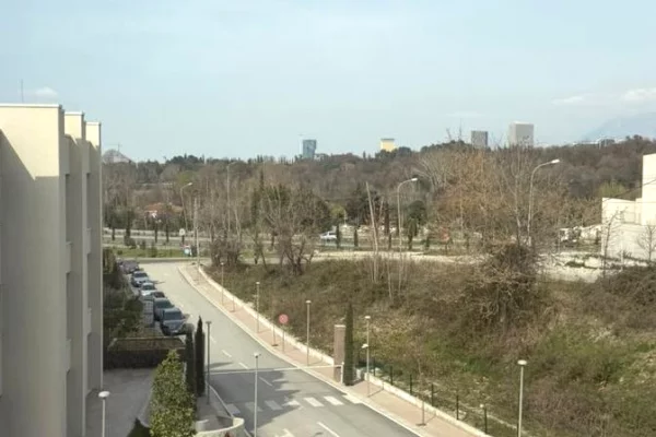 Shtepi ne shitje Apartament ne Tirane, 2+1, Mobilimi Bosh, pa mobiluar, Pagesa 39,700,000  Leke.