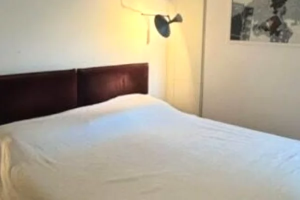 Shtepi me qera Apartament ne Tirane, 2+1, Mobilimi E mobiluar, Pagesa 2,500  Euro.