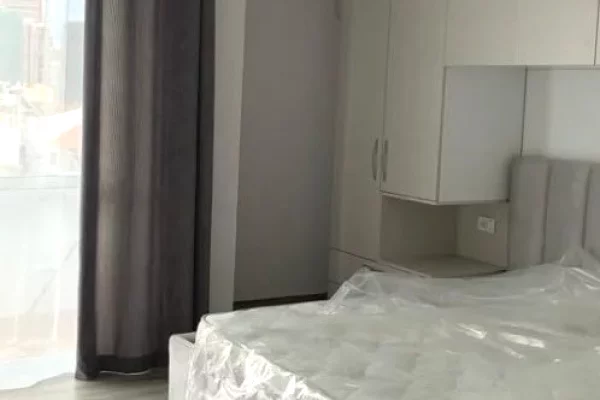Shtepi me qera Apartament ne Tirane, 2+1, Mobilimi E mobiluar, Pagesa 60,000  Leke.