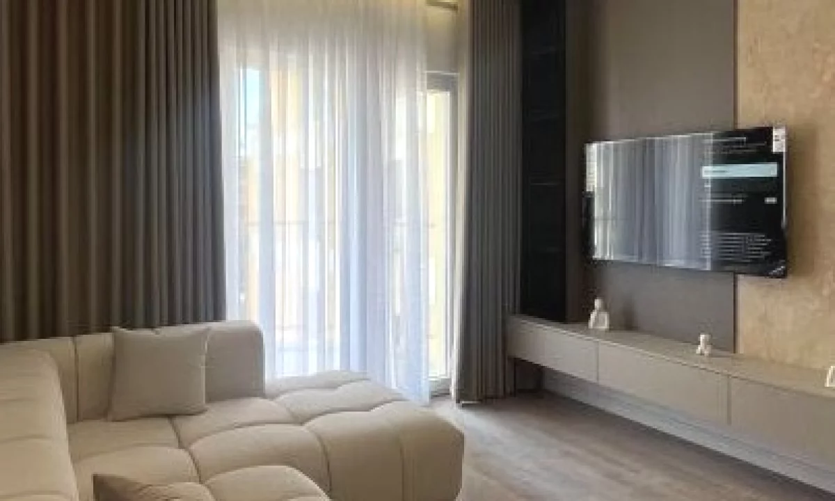 Shtepi me qera Apartament ne Tirane, 2+1, Mobilimi E mobiluar, Pagesa 90,000  Leke.