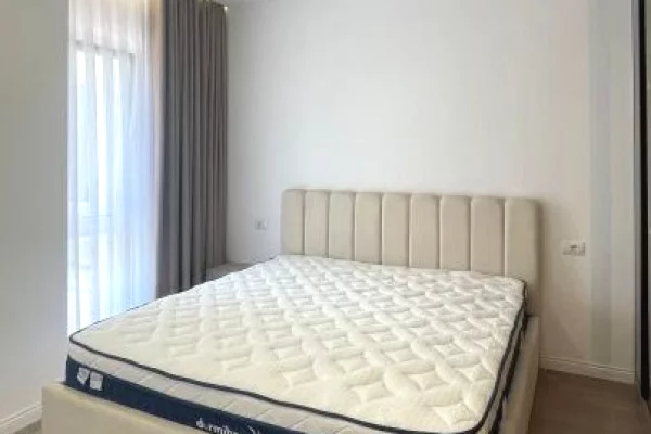Shtepi me qera Apartament ne Tirane, 2+1, Mobilimi E mobiluar, Pagesa 90,000  Leke.
