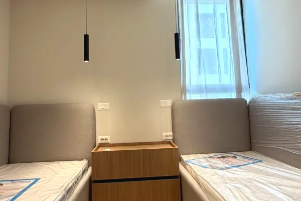 Shtepi me qera Apartament ne Tirane, 2+1, Mobilimi E mobiluar, Pagesa 80,000  Leke.