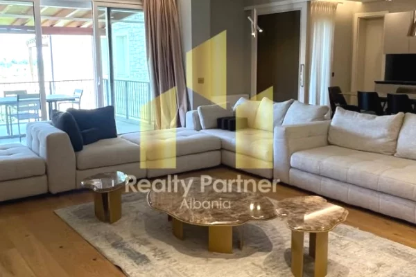 Shtepi me qera 2+1 ne Tirane - 2,300 Euro