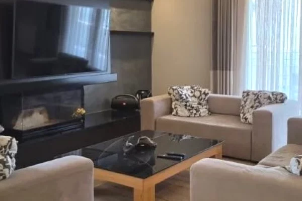 Shtepi ne shitje 4+1 ne Tirane - 870,000 Euro