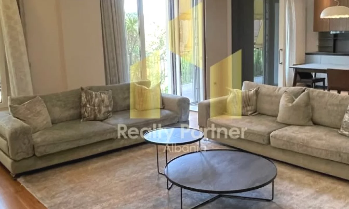 Shtepi me qera Apartament ne Tirane, 3+1, Mobilimi E mobiluar, Pagesa 2,880  Euro.