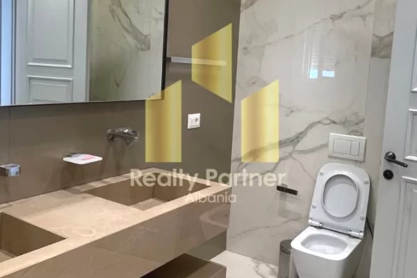 Shtepi me qera Apartament ne Tirane, 2+1, Mobilimi E mobiluar, Pagesa 2,300  Euro.