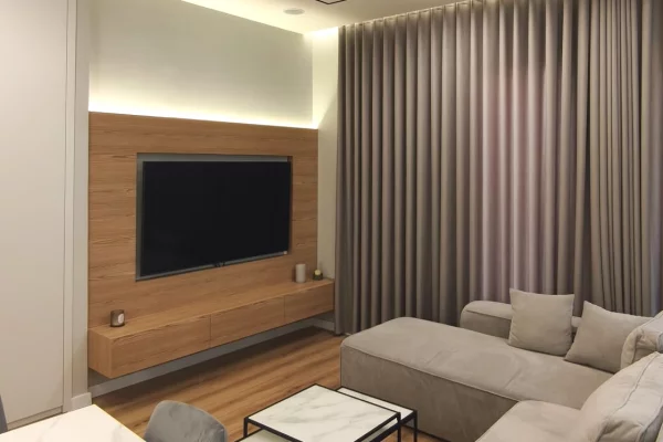Shtepi me qera Apartament ne Tirane, 3+1, Mobilimi E mobiluar, Pagesa 1,700  Euro.