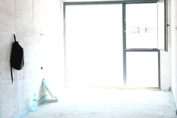 Shtepi ne shitje Duplex(shtepi me 2 kate) ne Tirane, 2+1, Mobilimi Bosh, pa mobiluar, Pagesa 260,000  Euro.