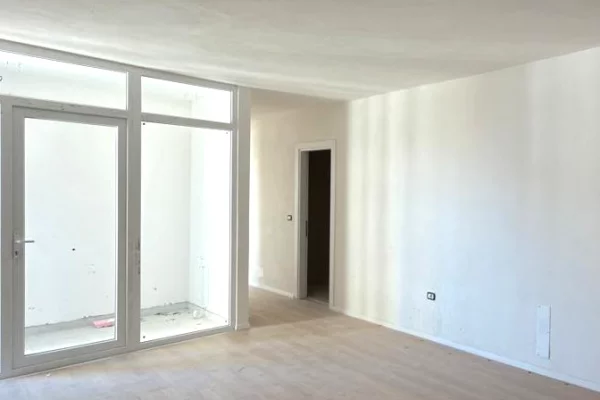 Shtepi ne shitje Apartament ne Tirane, 2+1, Mobilimi Bosh, pa mobiluar, Pagesa 146,000  Euro.