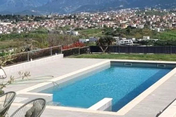 Shtepi me qera 5+1 ne Tirane - 4,000 Euro