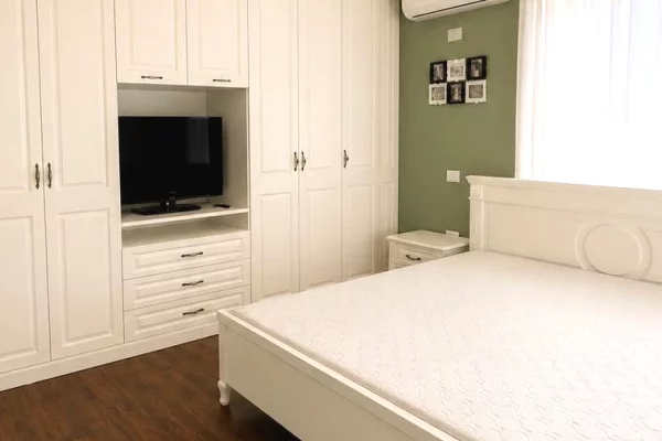 Shtepi me qera Apartament ne Tirane, 1+1, Mobilimi E mobiluar, Pagesa 55,000  Leke.