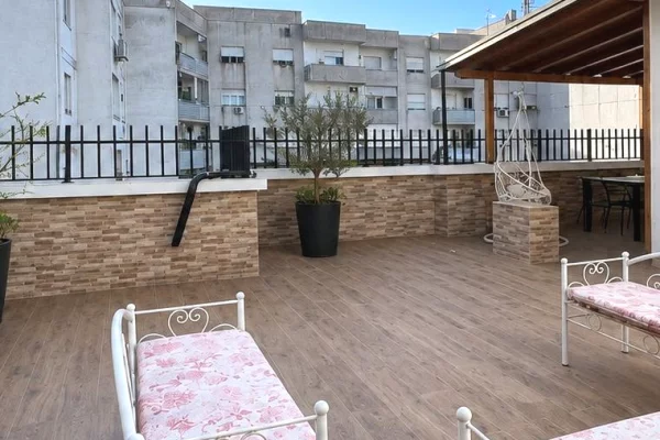 Shtepi me qera Apartament ne Tirane, 1+1, Mobilimi E mobiluar, Pagesa 55,000  Leke.
