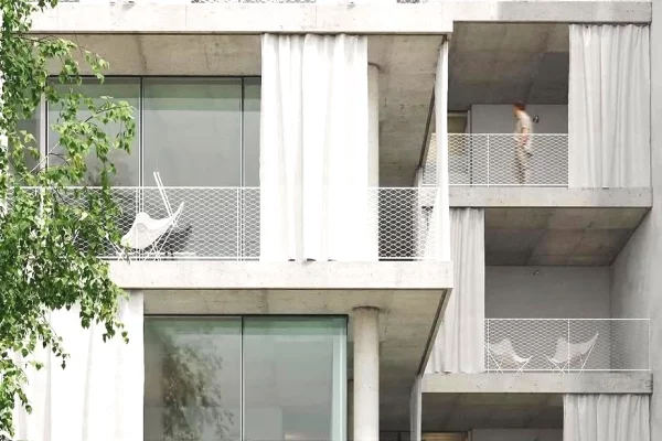 Shtepi ne shitje Apartament ne Tirane, 2+1, Mobilimi Bosh, pa mobiluar, Pagesa 184,560  Euro.